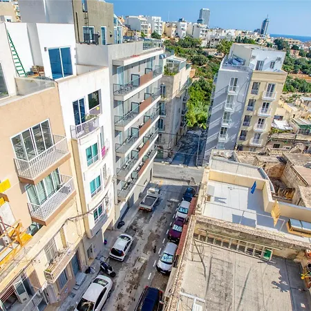 St Julians 2br Penthouse With Balconies And Sofabed By 360 Estates * Saint Julian's