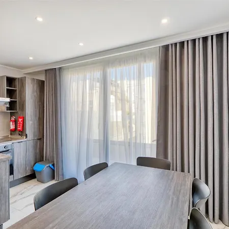 דירה St Julians 2br Penthouse With Balconies And Sofabed By 360 Estates