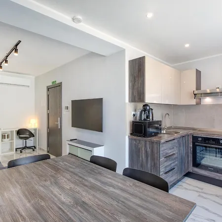 Апартаменты St Julians 2br Penthouse With Balconies And Sofabed By 360 Estates