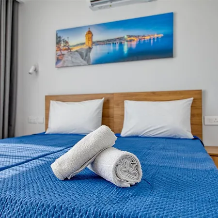 Lejlighed St Julians 2br Penthouse With Balconies And Sofabed By 360 Estates *