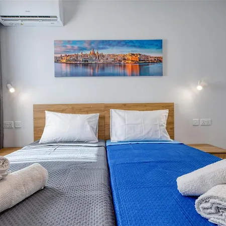 Lejlighed St Julians 2br Penthouse With Balconies And Sofabed By 360 Estates